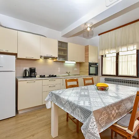 Marija 2394 Apartmán Pula